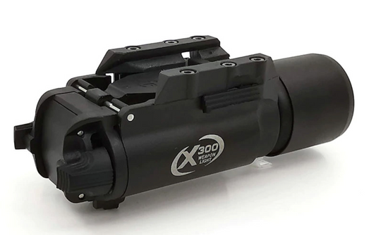 SF X300 LED Flashlight (300 lumens, BLK)