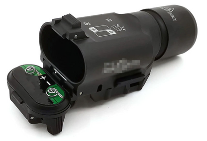 SF X300 LED Flashlight (300 lumens, BLK)